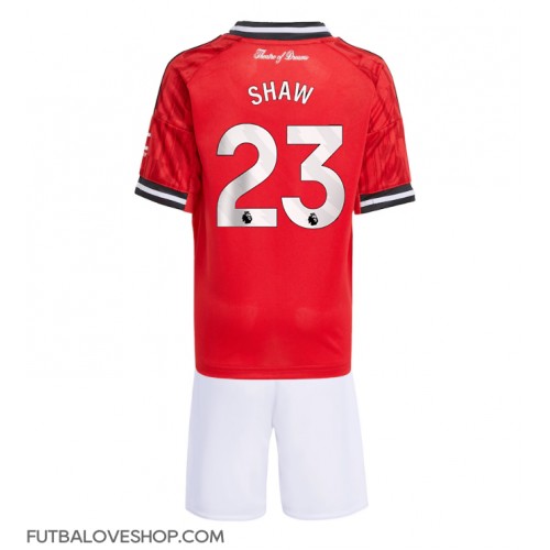 Dres Manchester United Luke Shaw #23 Domáci pre deti 2025-26 Krátky Rukáv (+ trenírky)